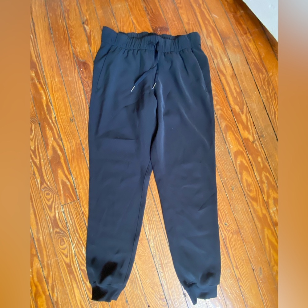 lululemon On The Fly Woven Jogger